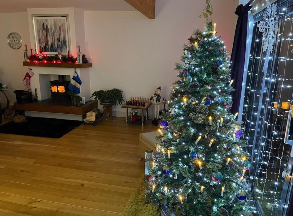 Lindas Retreats Self Catering Accommodation 1 Bedroom Cottage Or 3 Bedroom House Томинтул Екстериор снимка
