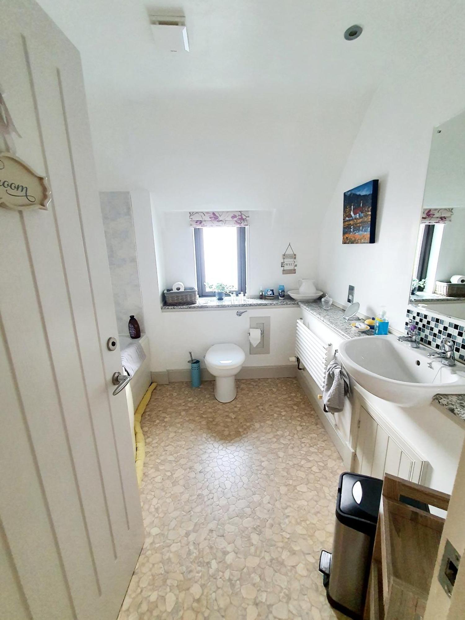 Lindas Retreats Self Catering Accommodation 1 Bedroom Cottage Or 3 Bedroom House Томинтул Екстериор снимка