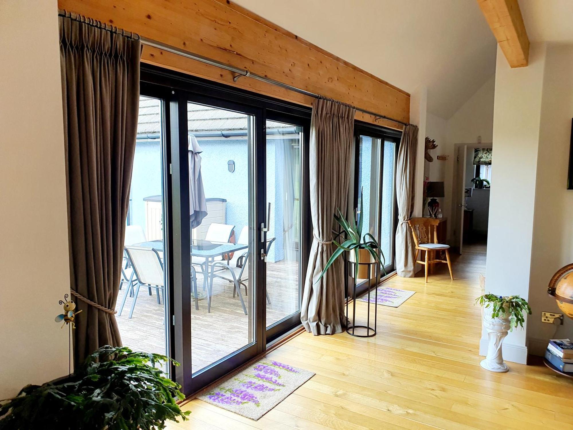 Lindas Retreats Self Catering Accommodation 1 Bedroom Cottage Or 3 Bedroom House Томинтул Екстериор снимка